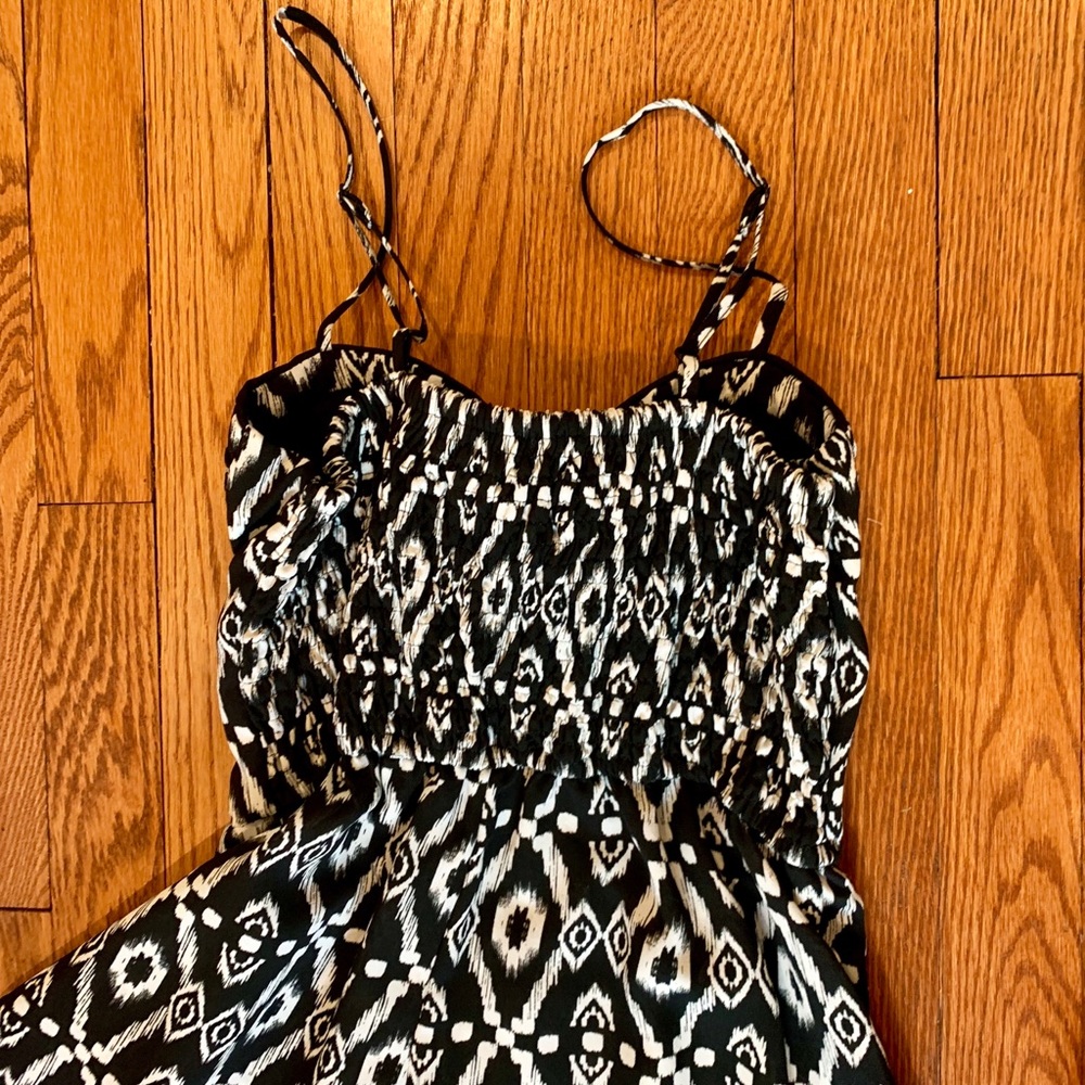 Black & White Printed Women's Romper Shorts - Picture 6 of 6